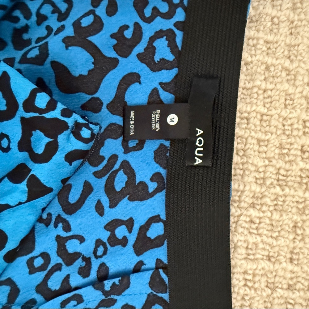 aqua satin skirt size M